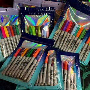 Sharpie Fine Point Markers (16) - 11 pouches available